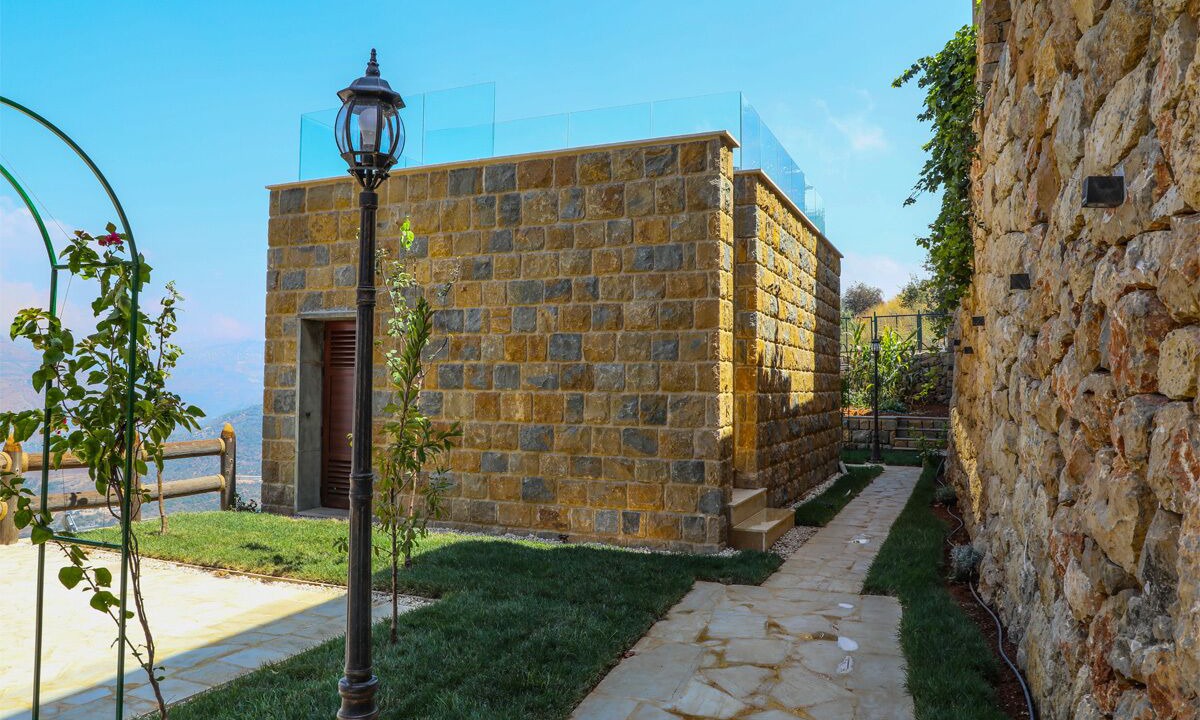 Photo of Patio Balcony in Beiteddine