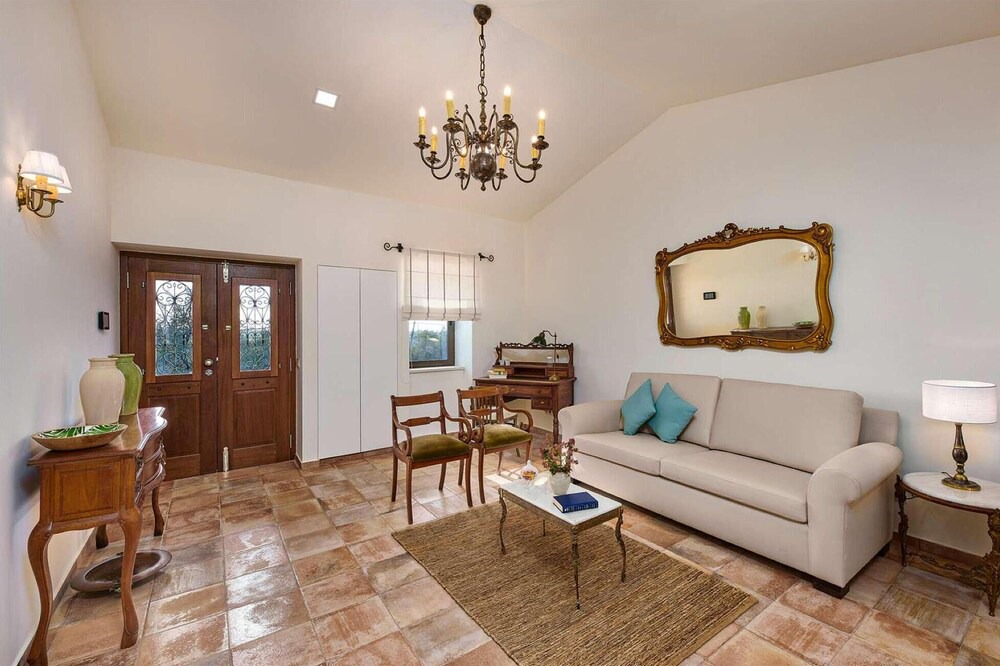 Photo of Bedroom in Moncarapacho e Fuseta