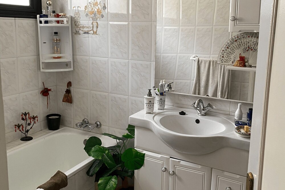 Photo of Bathroom in Temara