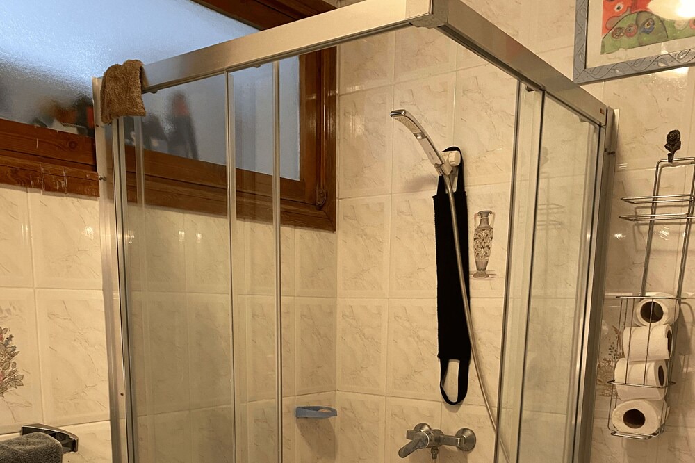 Photo of Bathroom in Temara