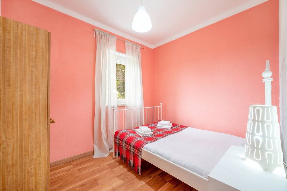 Photo of Bedroom in Magoito