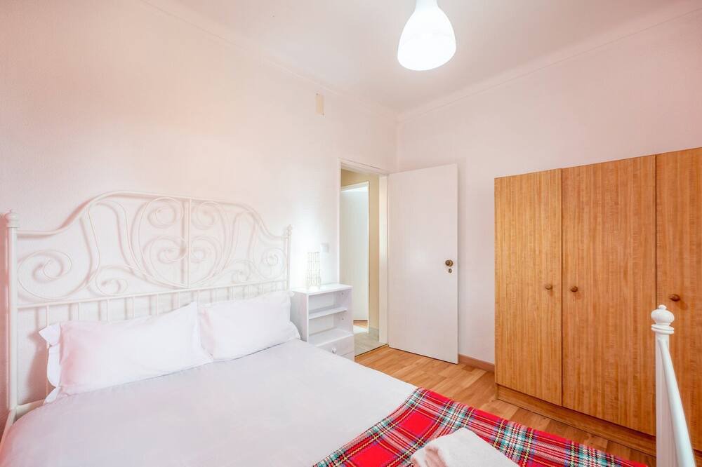 Photo of Bedroom in Magoito