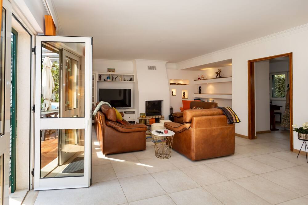 Photo of Livingroom in Charneca da Cotovia