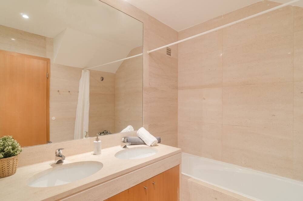 Photo of Bathroom in Serra da Azoia