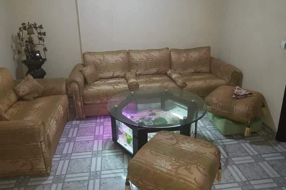 Photo of Livingroom in SOUR JDID