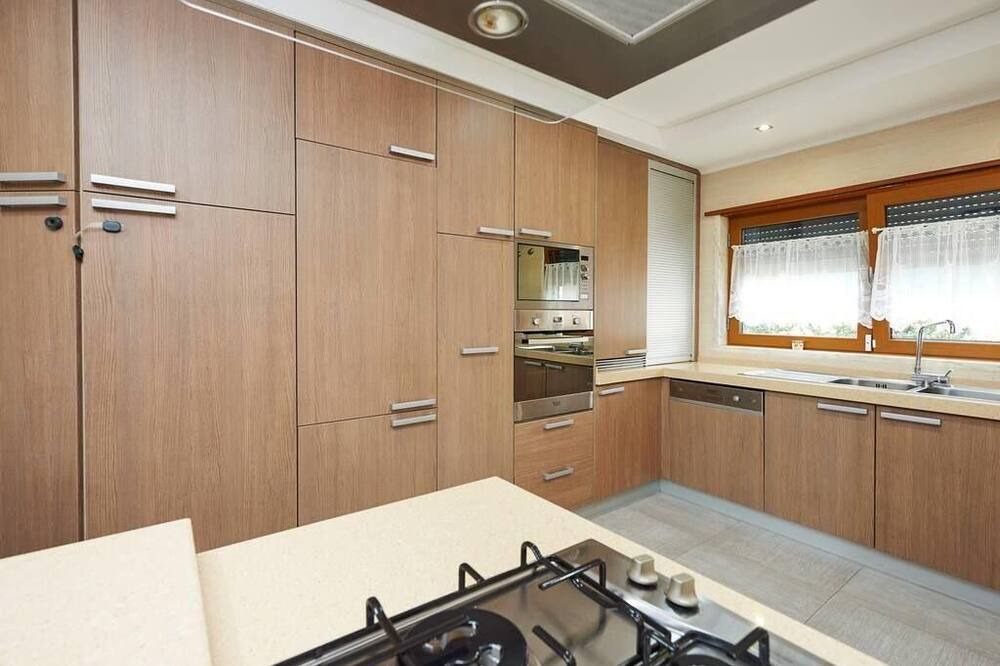 Photo of Kitchen in Magoito