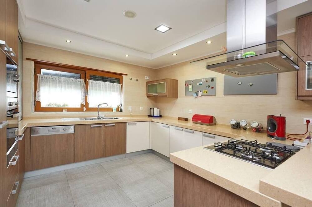 Photo of Kitchen in Magoito