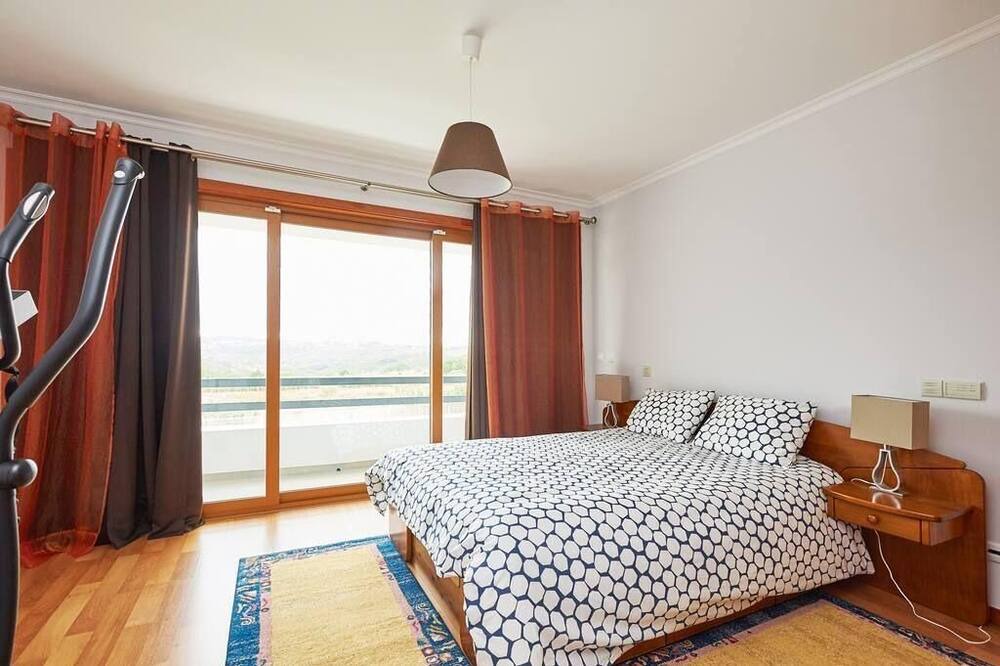 Photo of Bedroom in Magoito