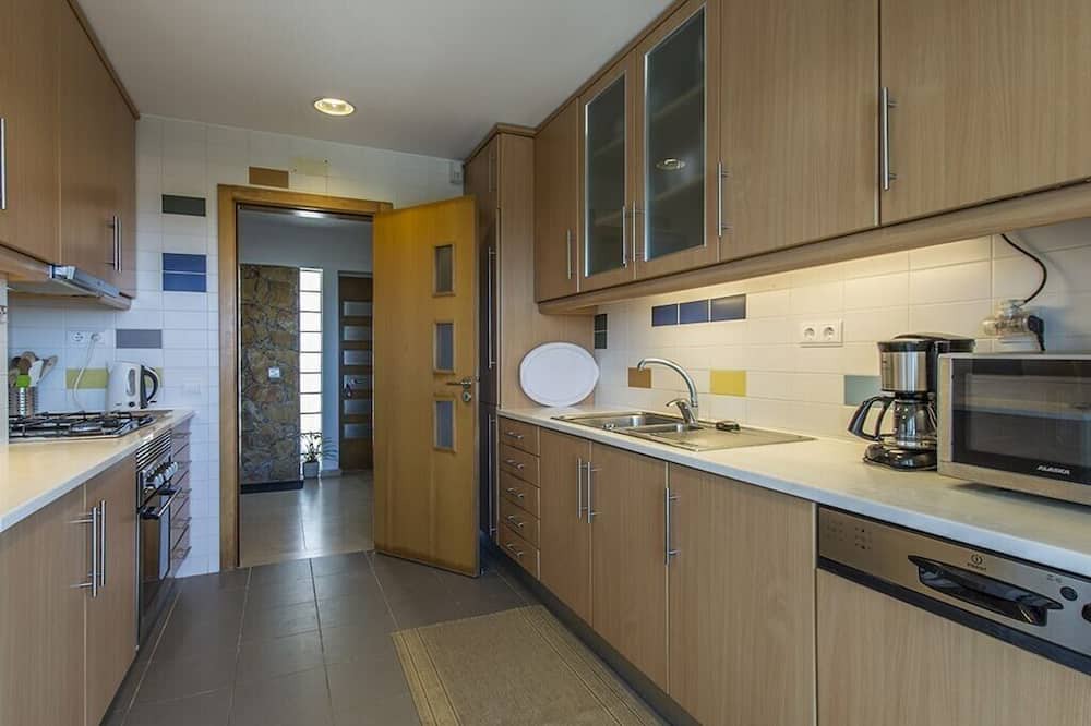 Photo of Kitchen in Azoia