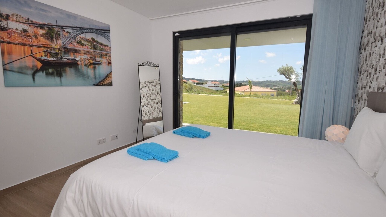 Photo of Bedroom in Evora de Alcobaca