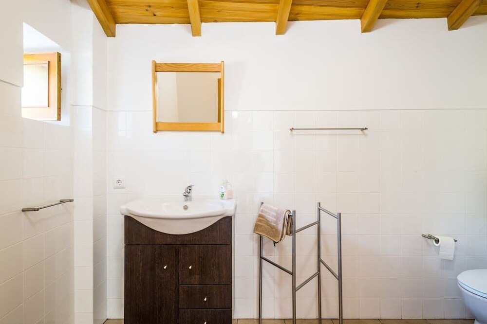 Photo of Bathroom in Alqueidao da Serra