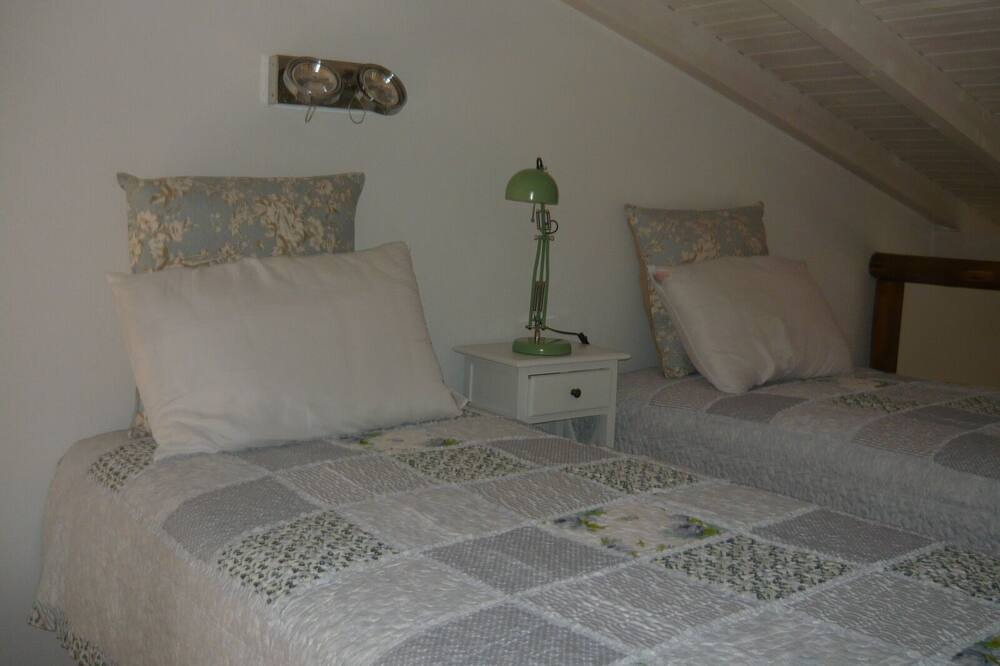Photo of Bedroom in Ferragudo