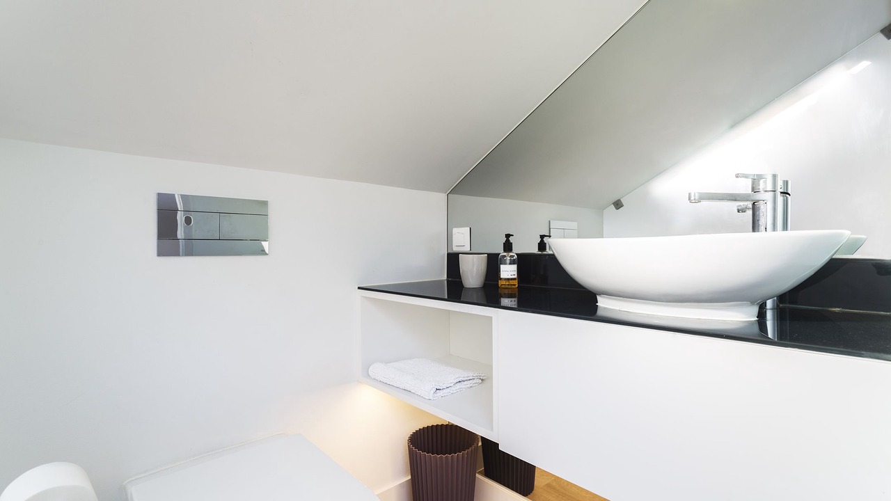 Photo of Bathroom in Baixa