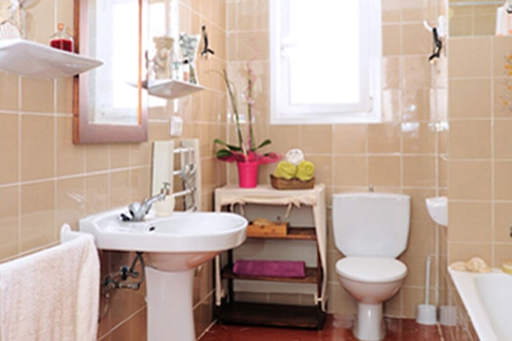 Photo of Bathroom in Jalon