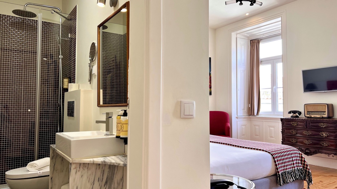 Photo of Bedroom in Baixa