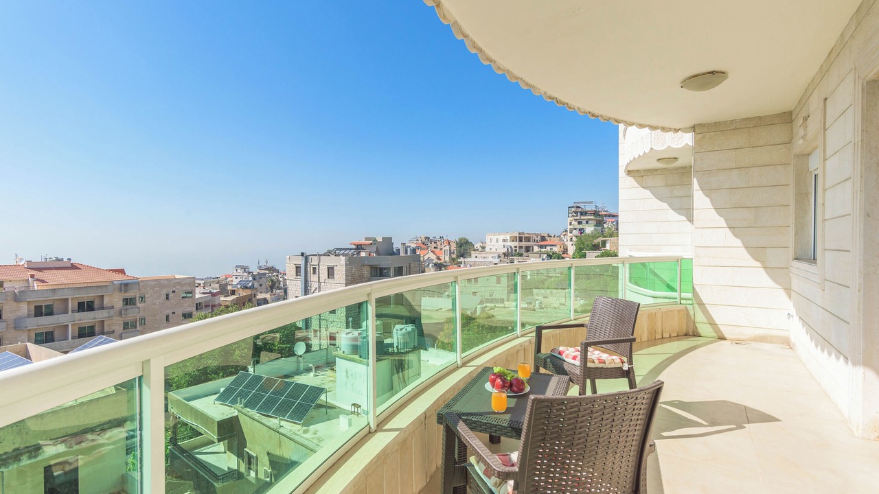 Photo of Patio Balcony in Aley