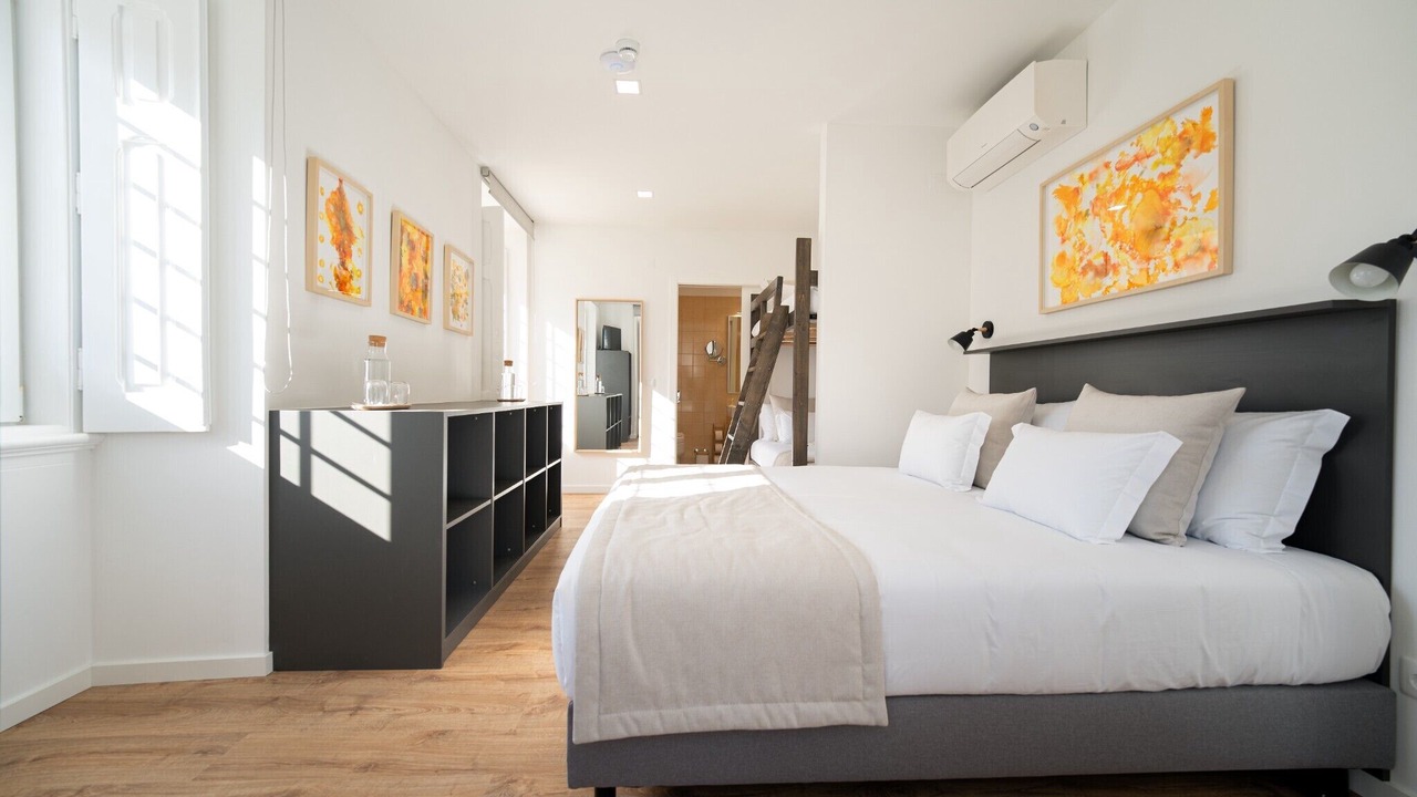 Photo of Bedroom in Ericeira