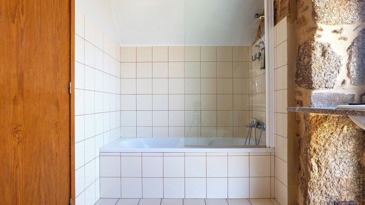 Photo of Bathroom in Seia