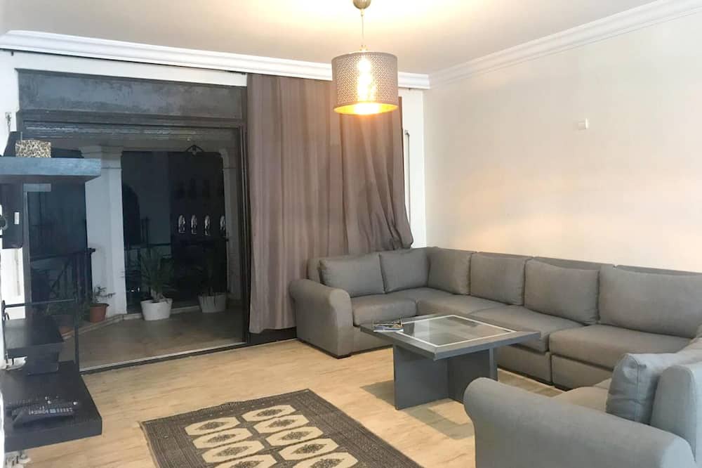 Photo of Livingroom in Ain Diab