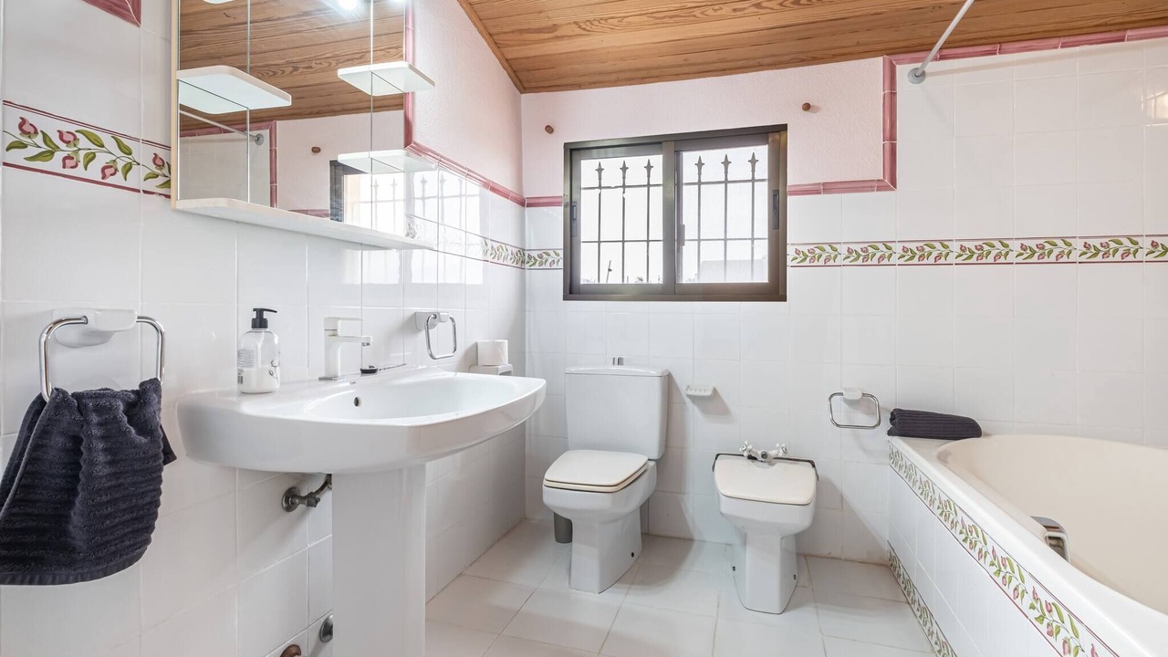Photo of Bathroom in Polop