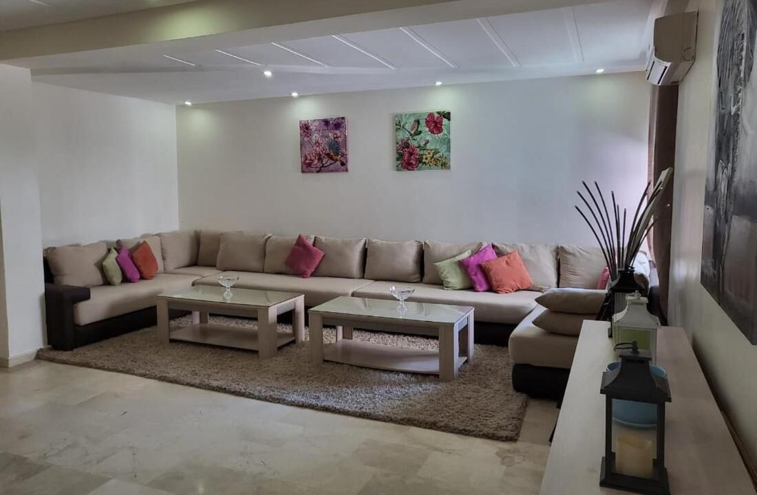 Photo of Livingroom in LA GIRONDE
