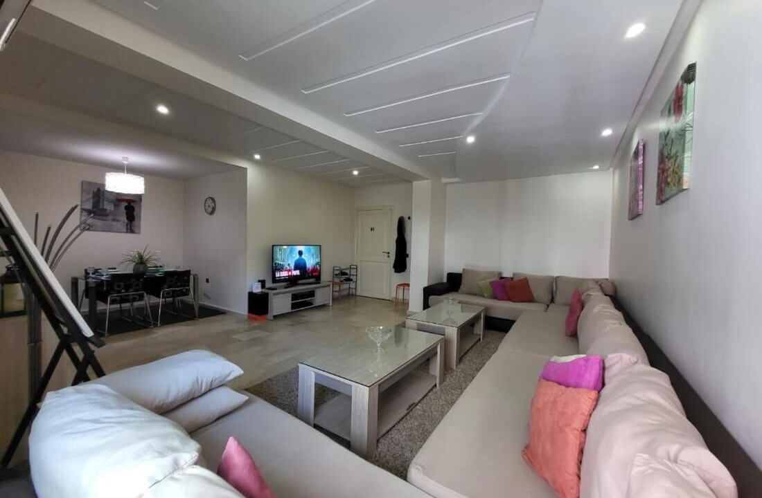 Photo of Livingroom in LA GIRONDE