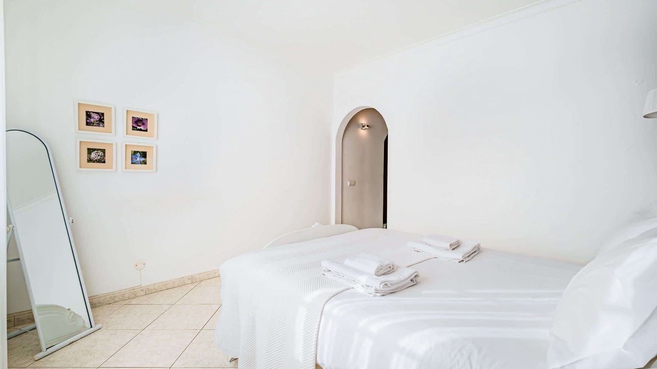 Photo of Bedroom in Vale de Parra