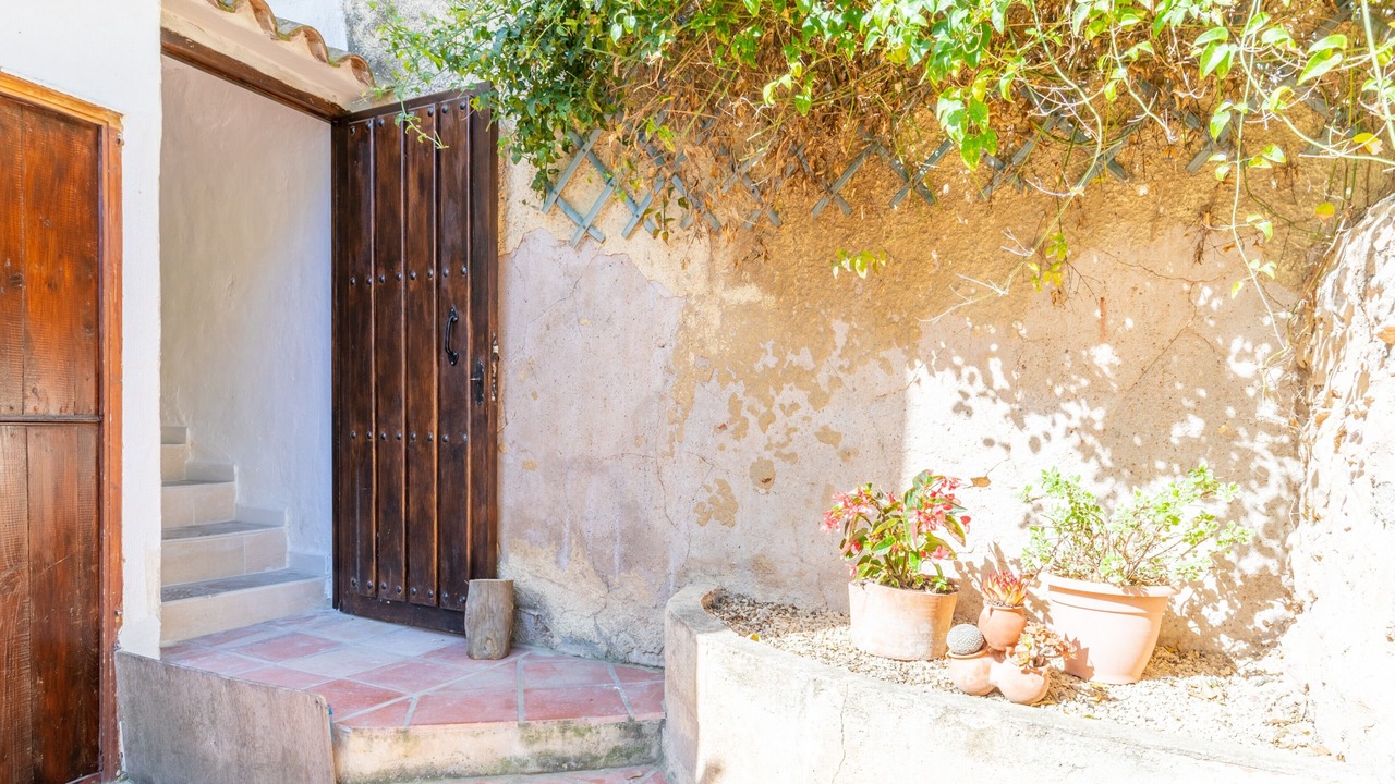 Photo of Outdoor in Xirles