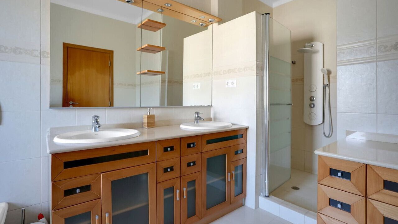 Photo of Bathroom in Lagoa de Albufeira