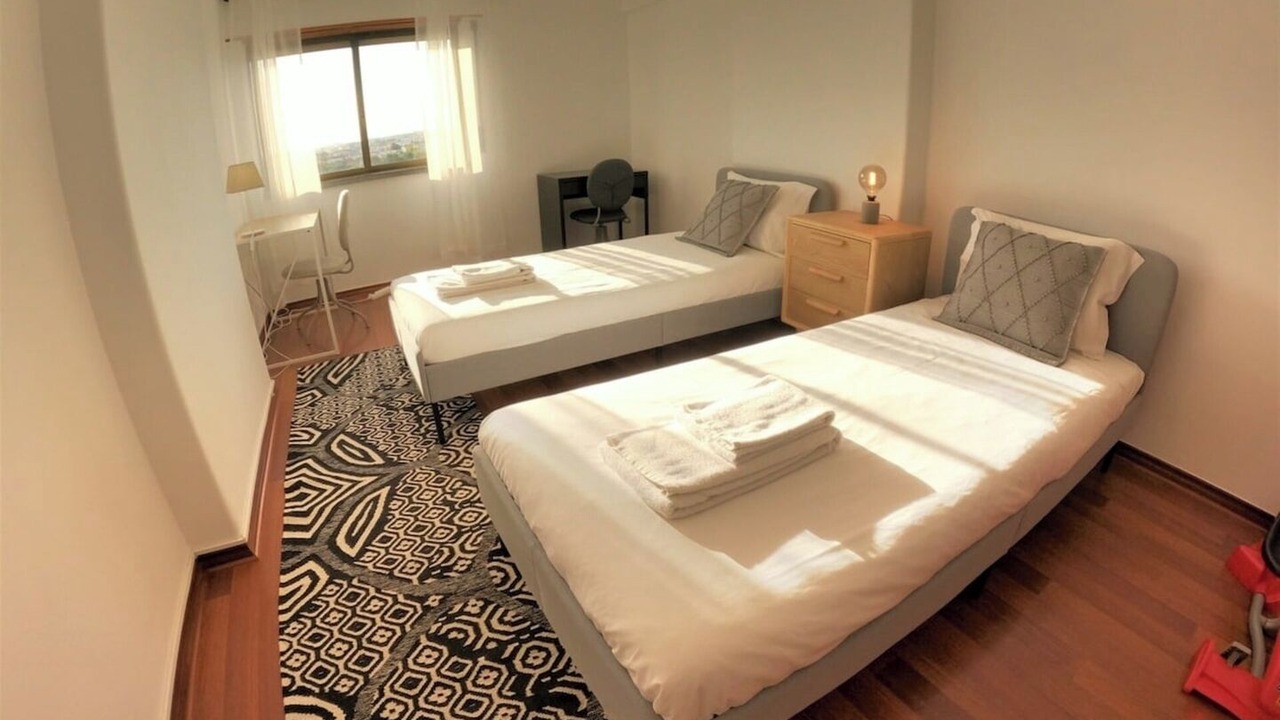 Photo of Bedroom in Linda-a-Velha