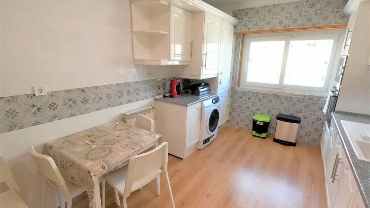 Photo of Kitchen in Linda-a-Velha