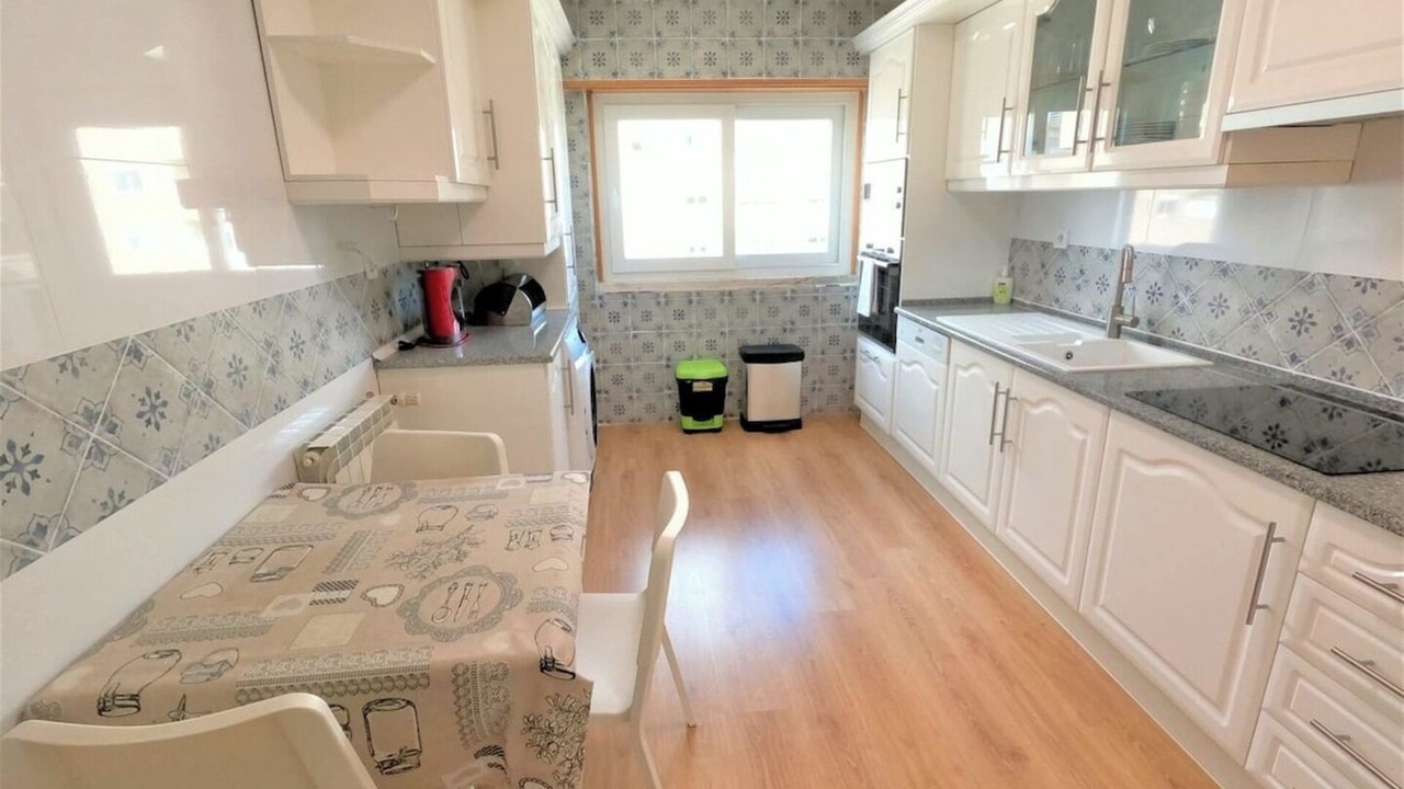 Photo of Kitchen in Linda-a-Velha