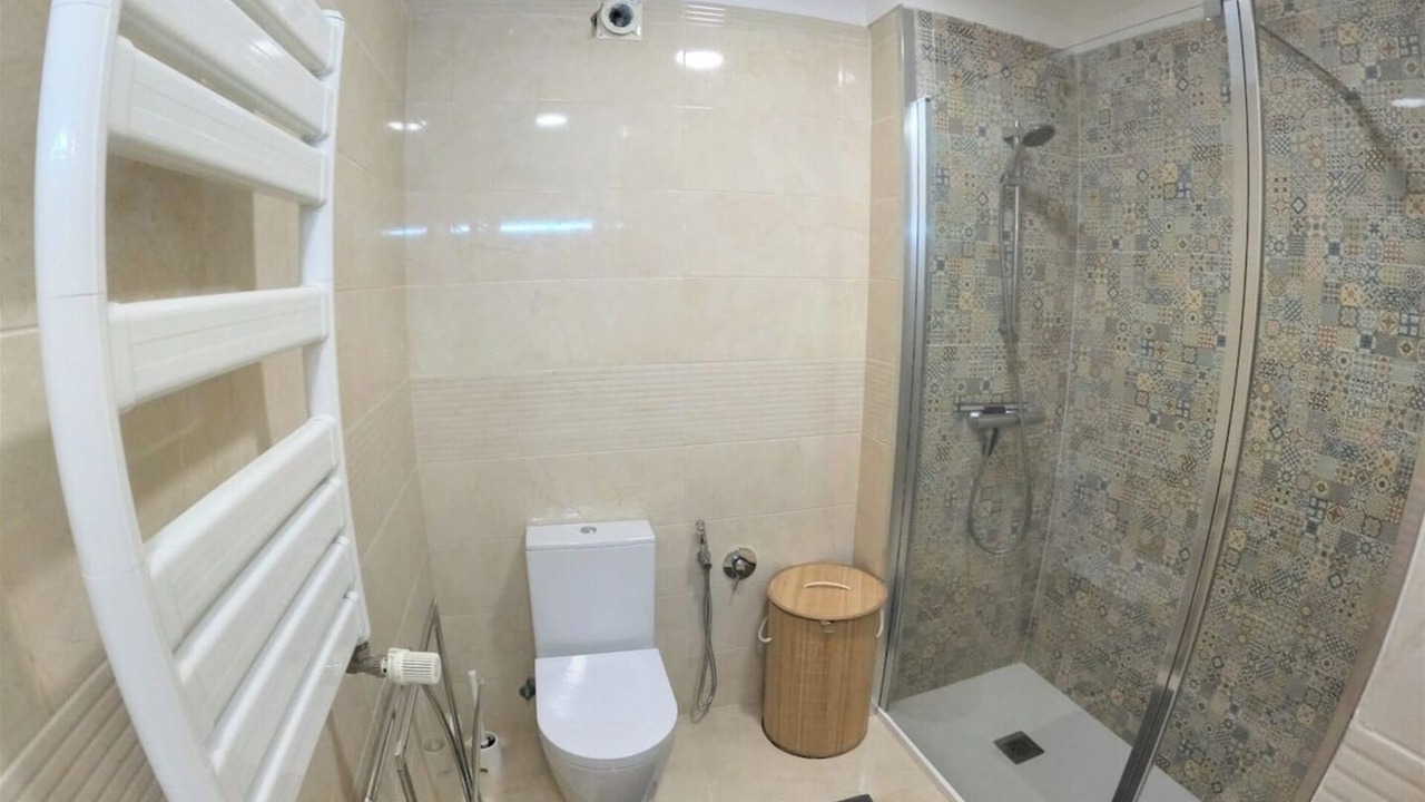 Photo of Bathroom in Linda-a-Velha