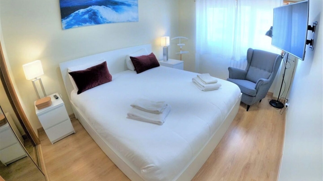 Photo of Bedroom in Linda-a-Velha