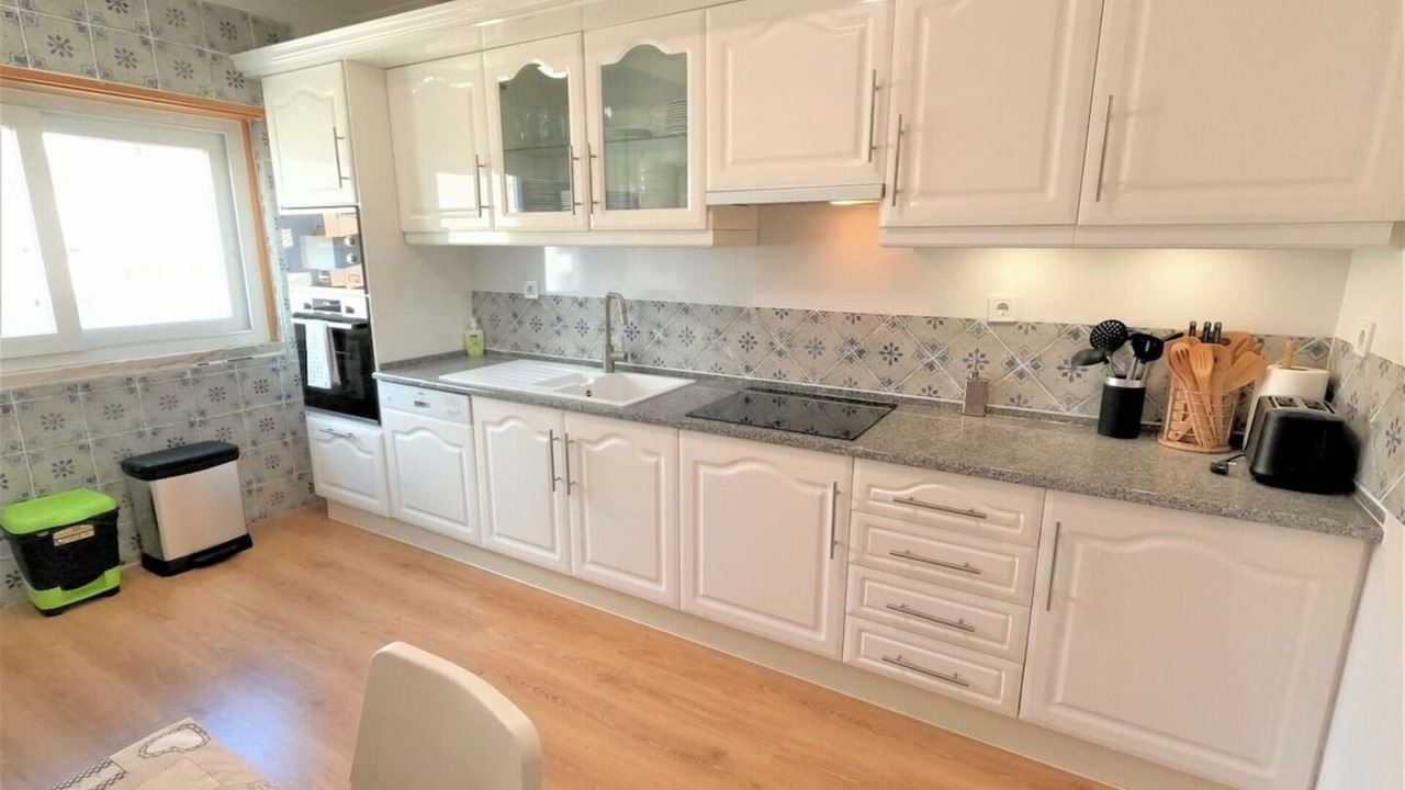Photo of Kitchen in Linda-a-Velha