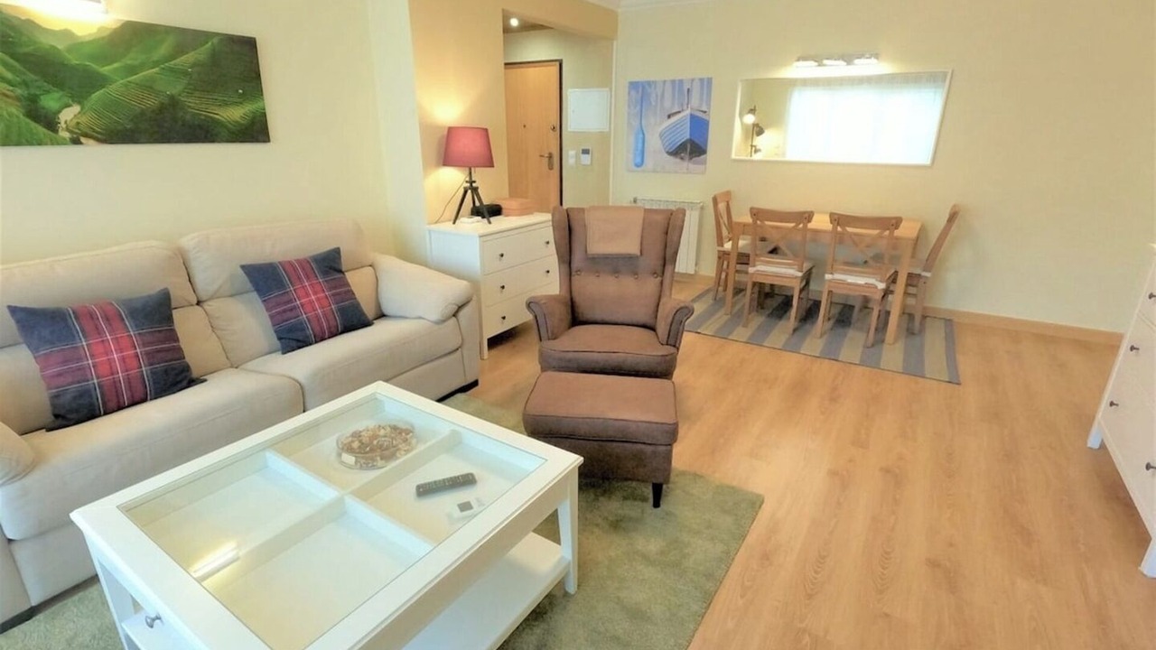 Photo of Livingroom in Linda-a-Velha