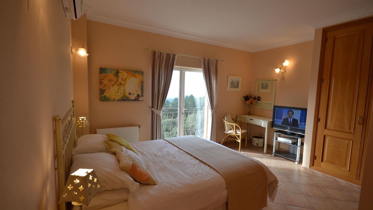 Photo of Bedroom in Monchique