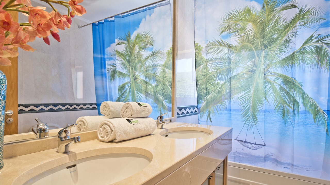 Photo of Bathroom in Castelo
