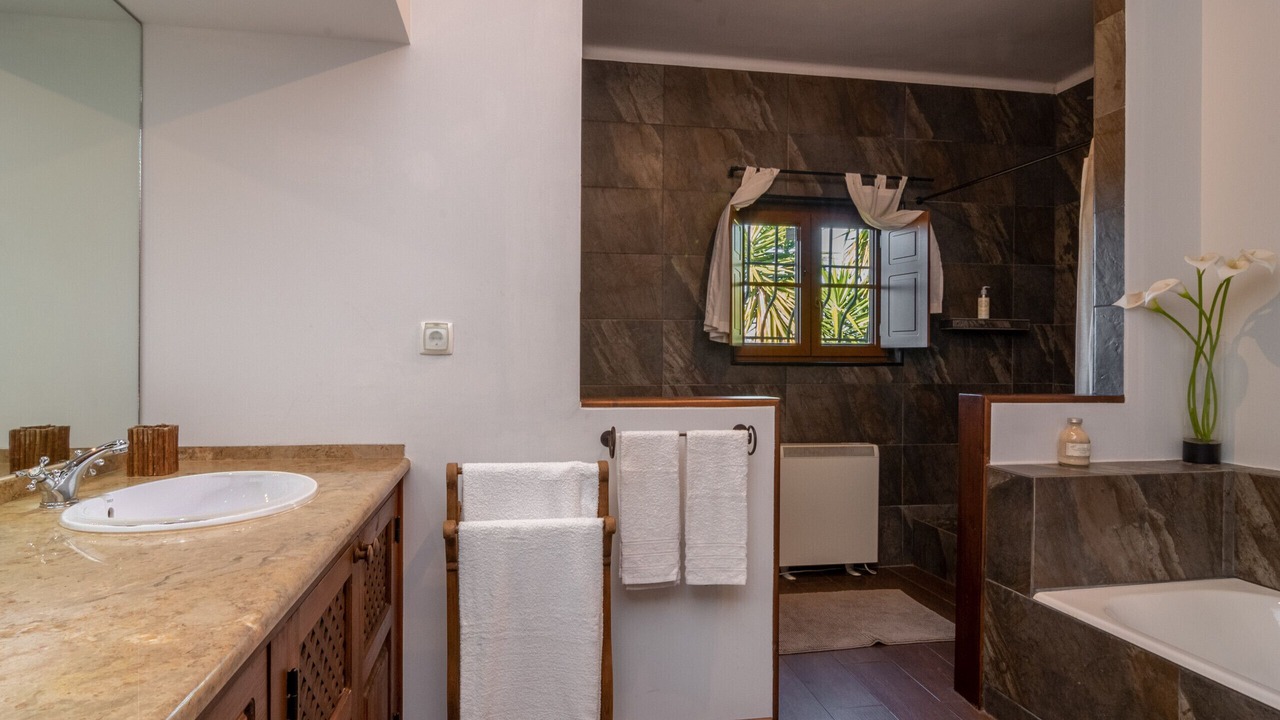 Photo of Bathroom in Setubal