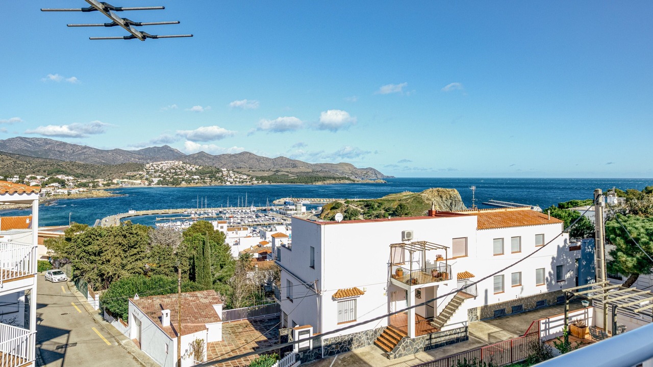 Photo of Outdoor in Llanca