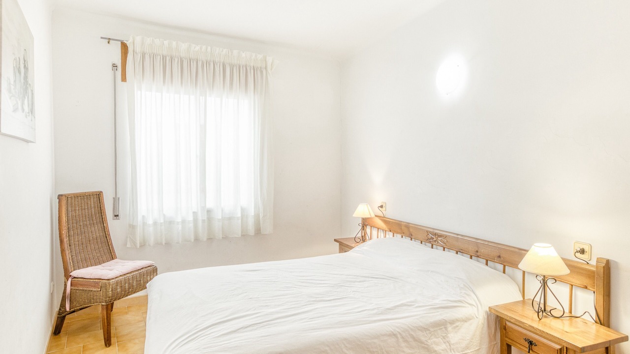 Photo of Bedroom in Llanca