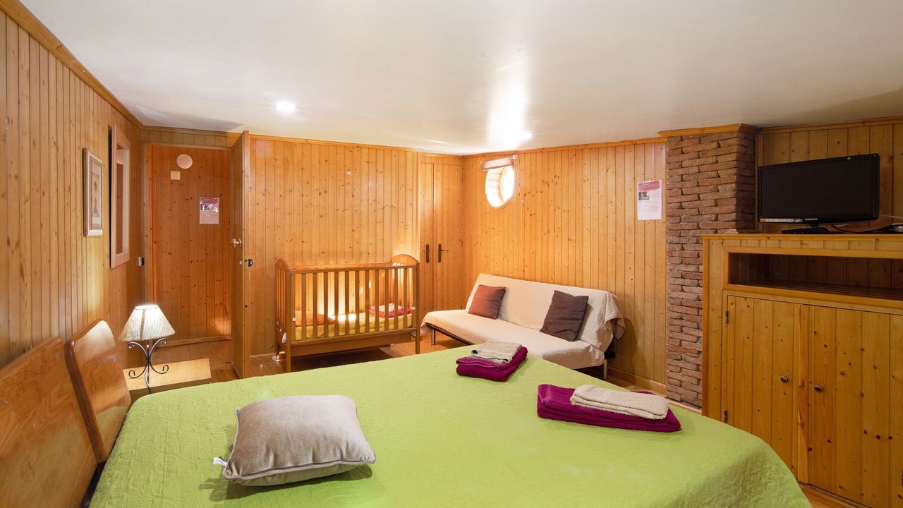 Photo of Bedroom in Monte Raposo