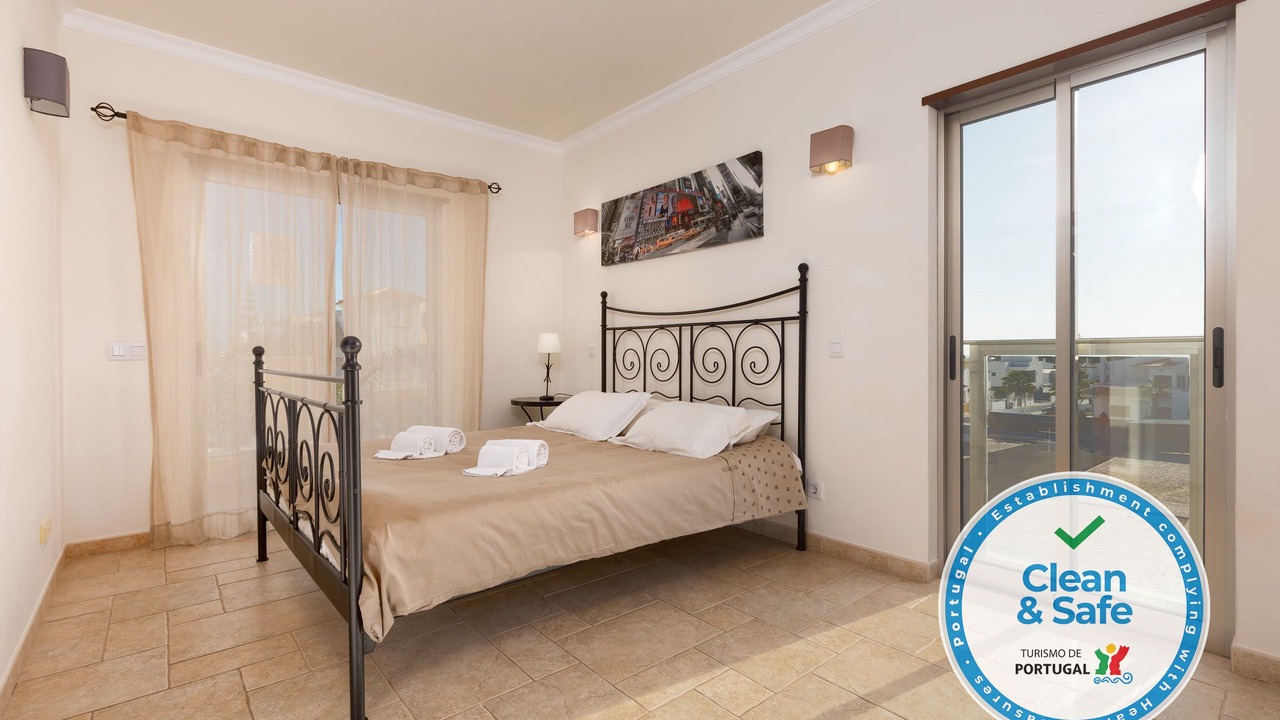 Photo of Bedroom in Gale