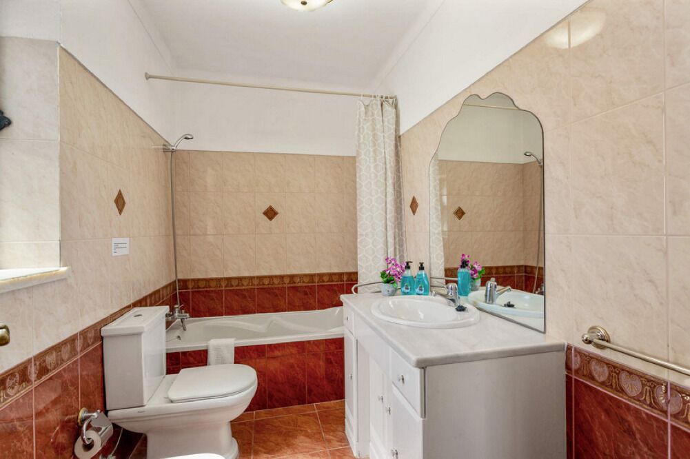Photo of Bathroom in Alporchinhos
