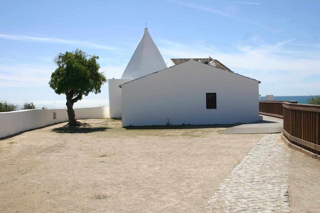 Photo of Buildings in Alporchinhos