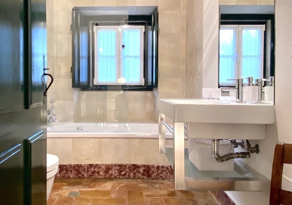Photo of Bathroom in Banzao