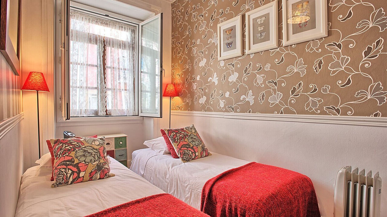 Photo of Bedroom in Santo Estevao