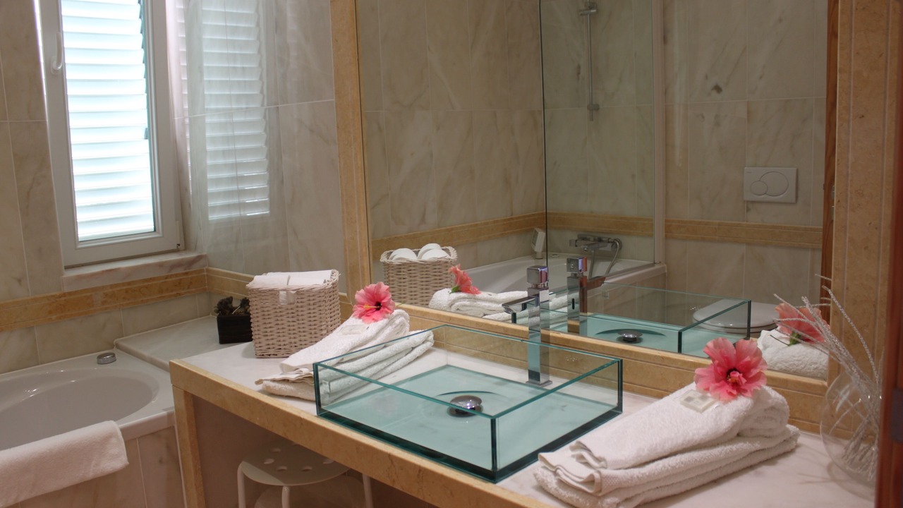 Photo of Bathroom in Luz
