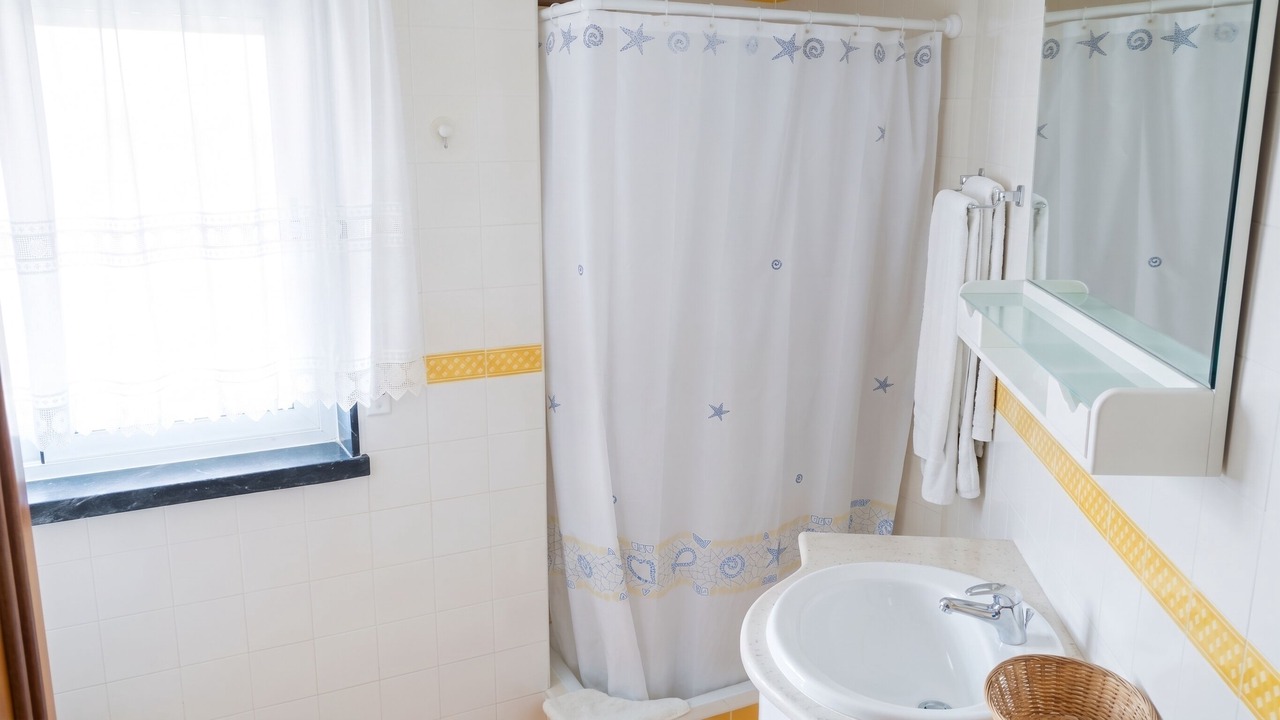 Photo of Bathroom in Atalaia