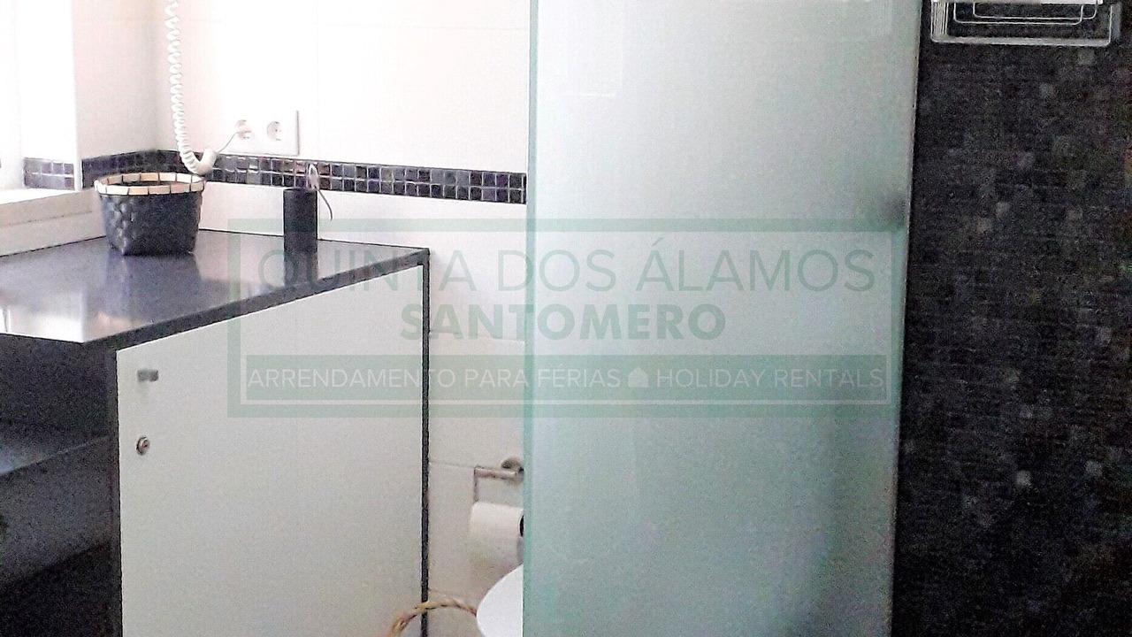 Photo of Bathroom in Guia